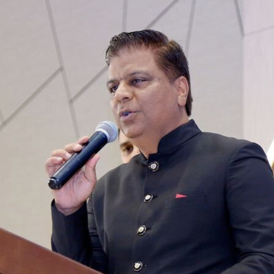 Speaker at a cultural gathering